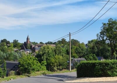 vue sur l'ensemble du village de Grand-Manil