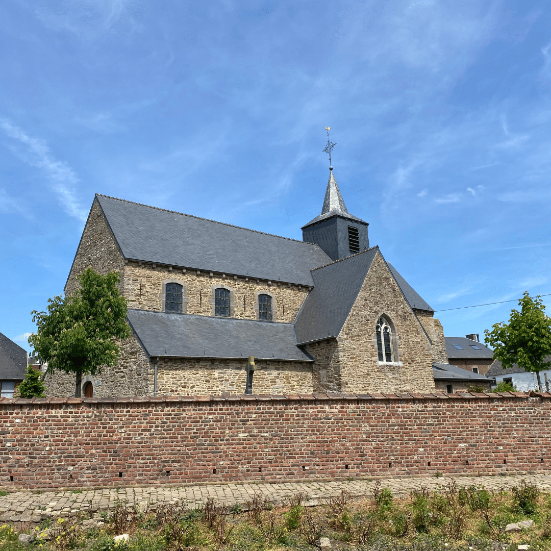 Balade des six Châteaux Eglise à Ernage