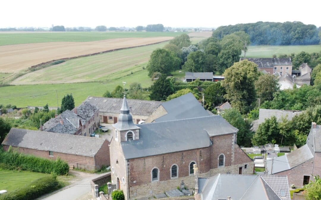 vue aérienne sur l'église de Bothey